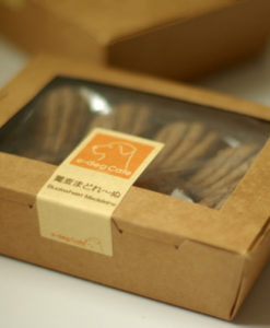 蕎麦マドレーヌ