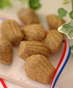 蕎麦マドレーヌ